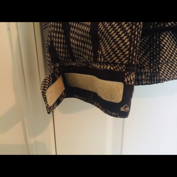 Quiksilver Skiing / Snowboarding Jacket NWOT - Picture 10 of 15